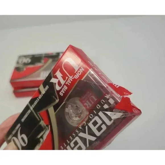 3 Maxell UR 90 Minute Normal Bias Blank Audio Cassette Tapes NEW SEALED - Picture 10 of 13